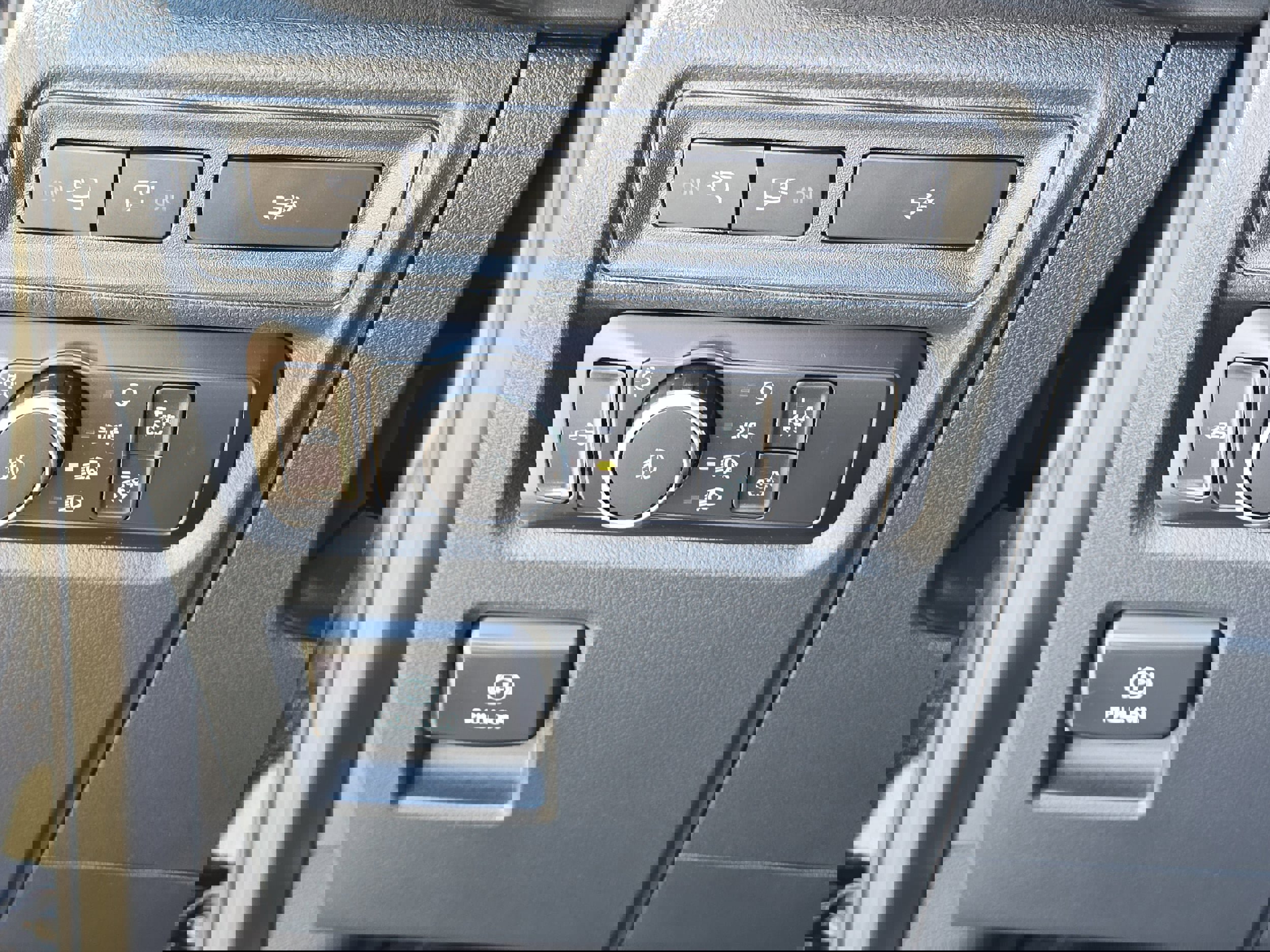 Certified 2022 Ford F150 XLT w/ Equipment Group 302A High image 23