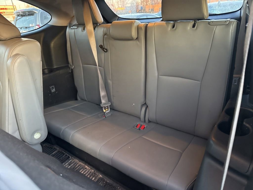 Used 2022 Toyota Highlander Limited image 11