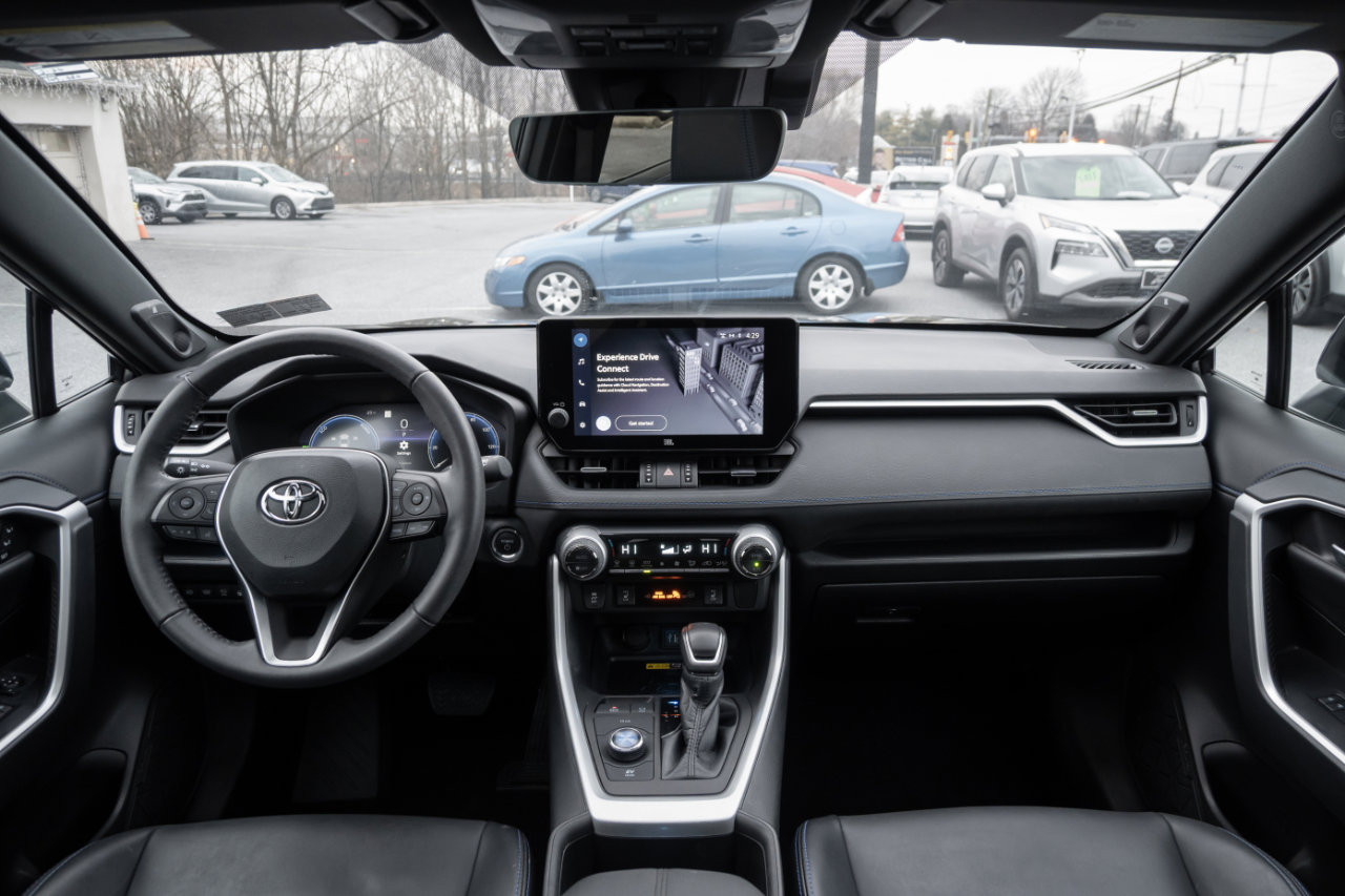 Used 2023 Toyota RAV4 XSE image 3