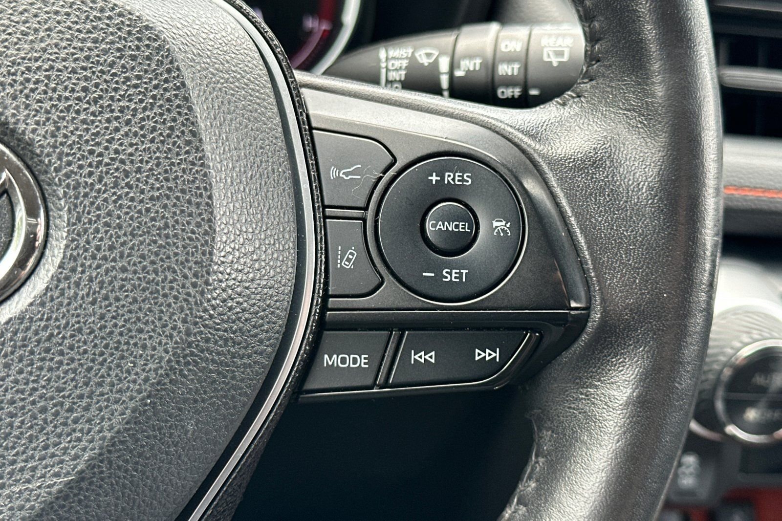 Used 2020 Toyota RAV4 Adventure AWD/4WD image 28