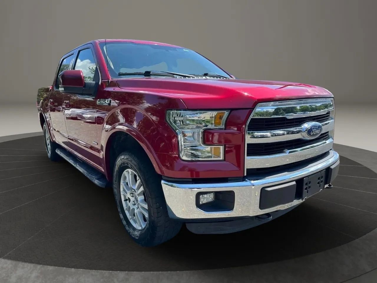 Used 2016 Ford F150 Lariat w/ Equipment Group 501A Mid image 3