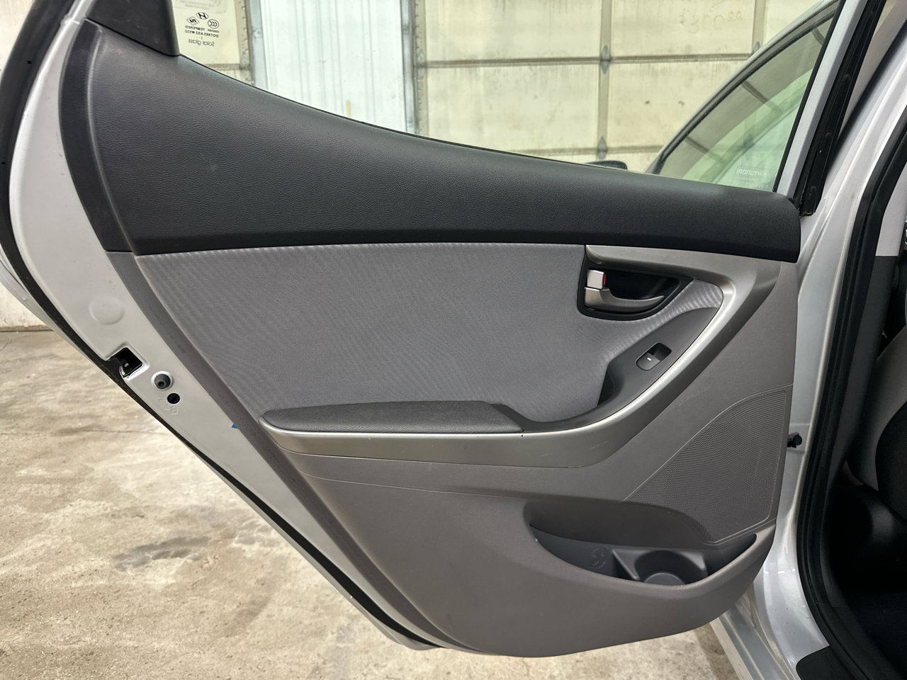 Used 2012 Hyundai Elantra GLS w/ Preferred Pkg 3 image 28