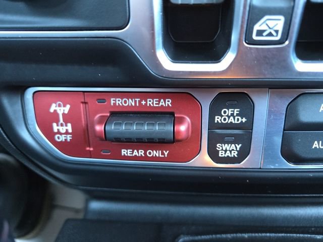 Used 2024 Jeep Wrangler Unlimited Rubicon w/ XTREMEE 35" Tire Package image 10