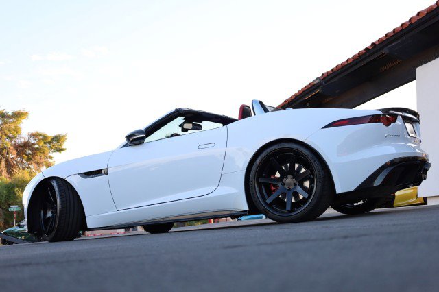 Used 2018 Jaguar F-TYPE Convertible image 17