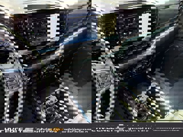 Used 2025 Chevrolet Silverado 1500 RST w/ Convenience Package II image 8