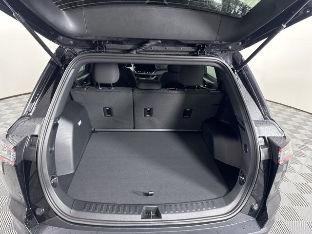 New 2026 Chevrolet Equinox LT w/ Midnight Edition FWD image 14