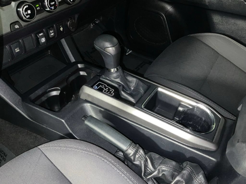 Used 2018 Toyota Tacoma TRD Off-Road RWD image 18