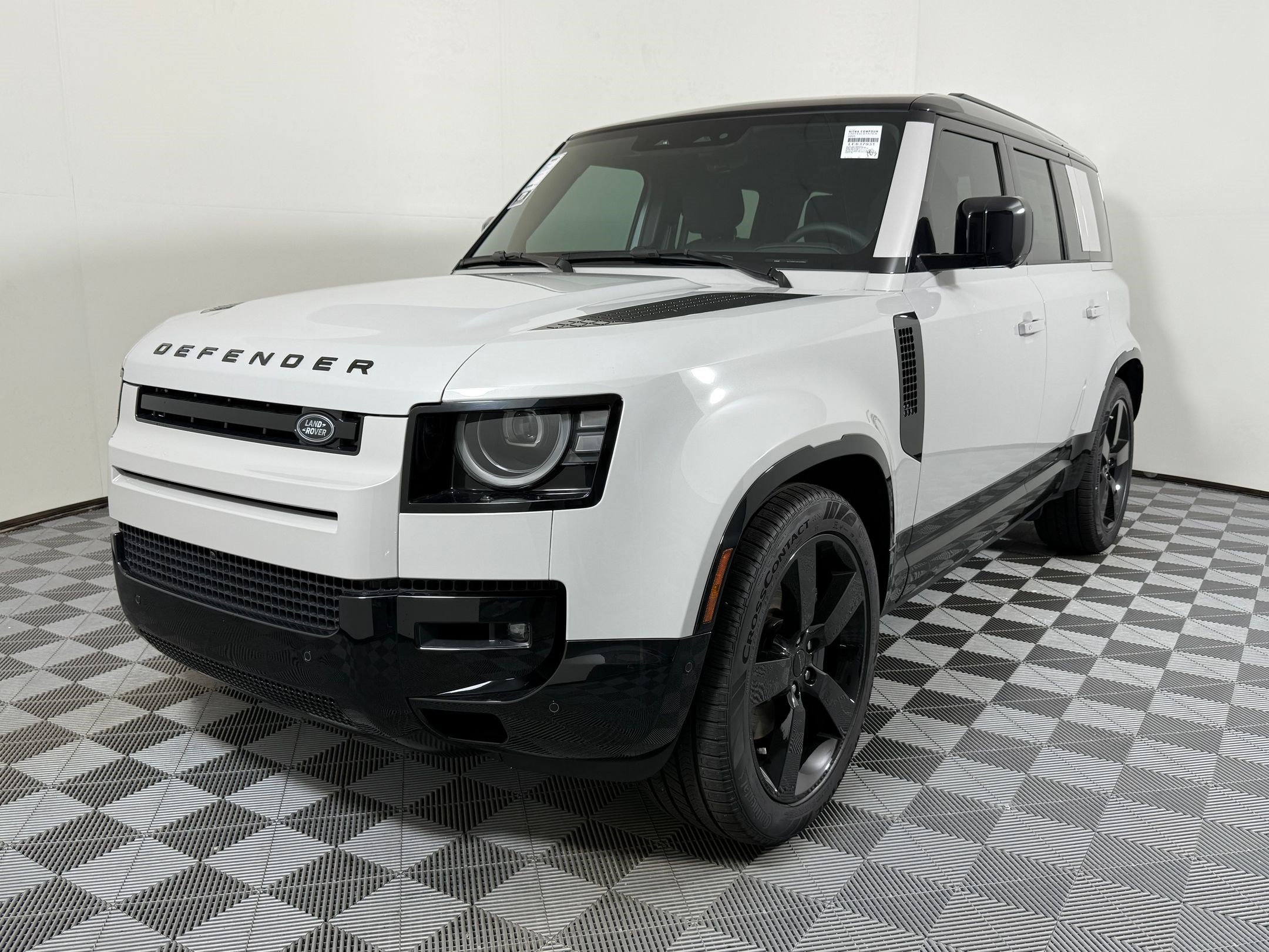 New 2026 Land Rover Defender 110 X-Dynamic SE