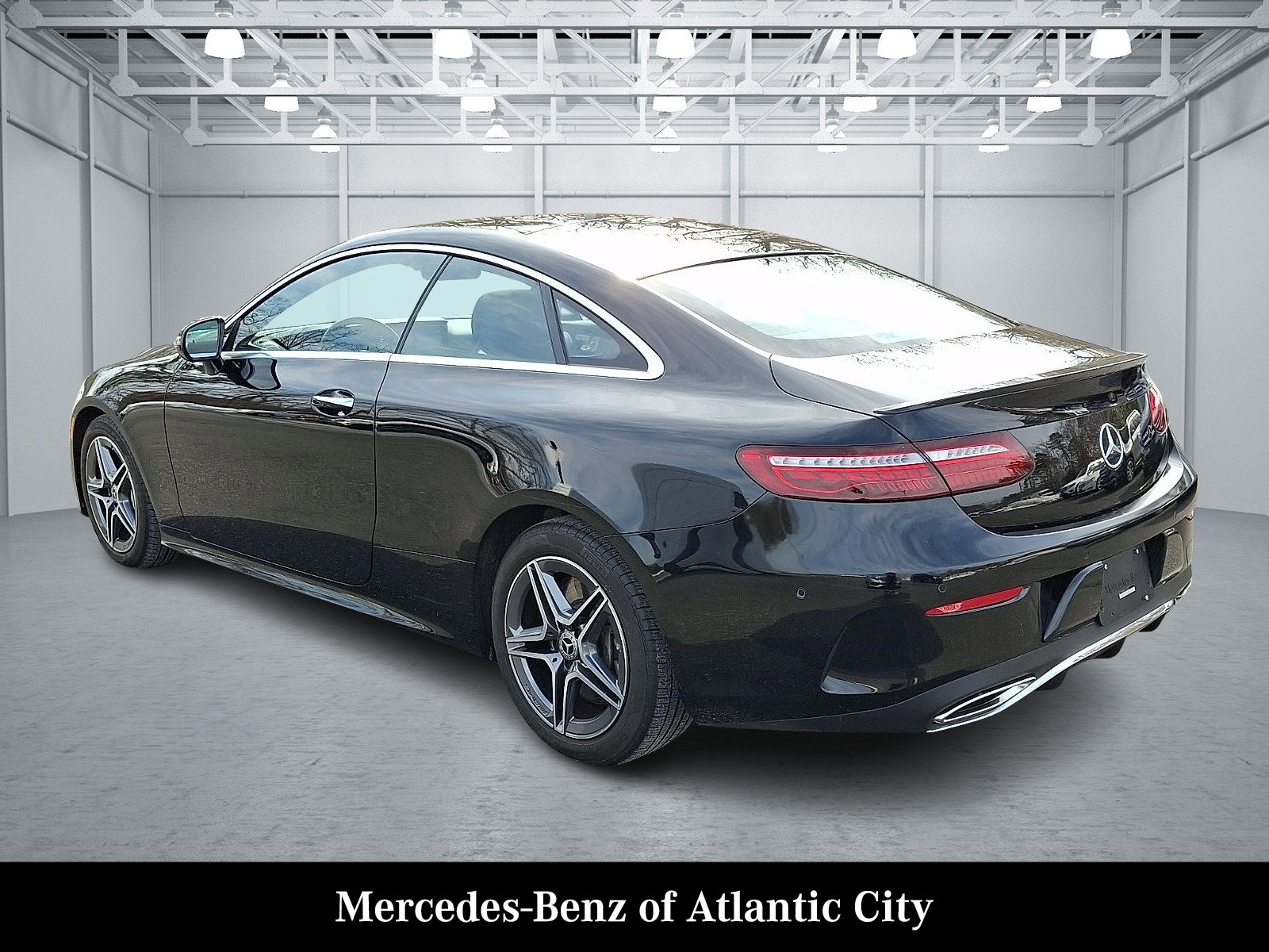 Certified 2022 Mercedes-Benz E 450 4MATIC Coupe image 4