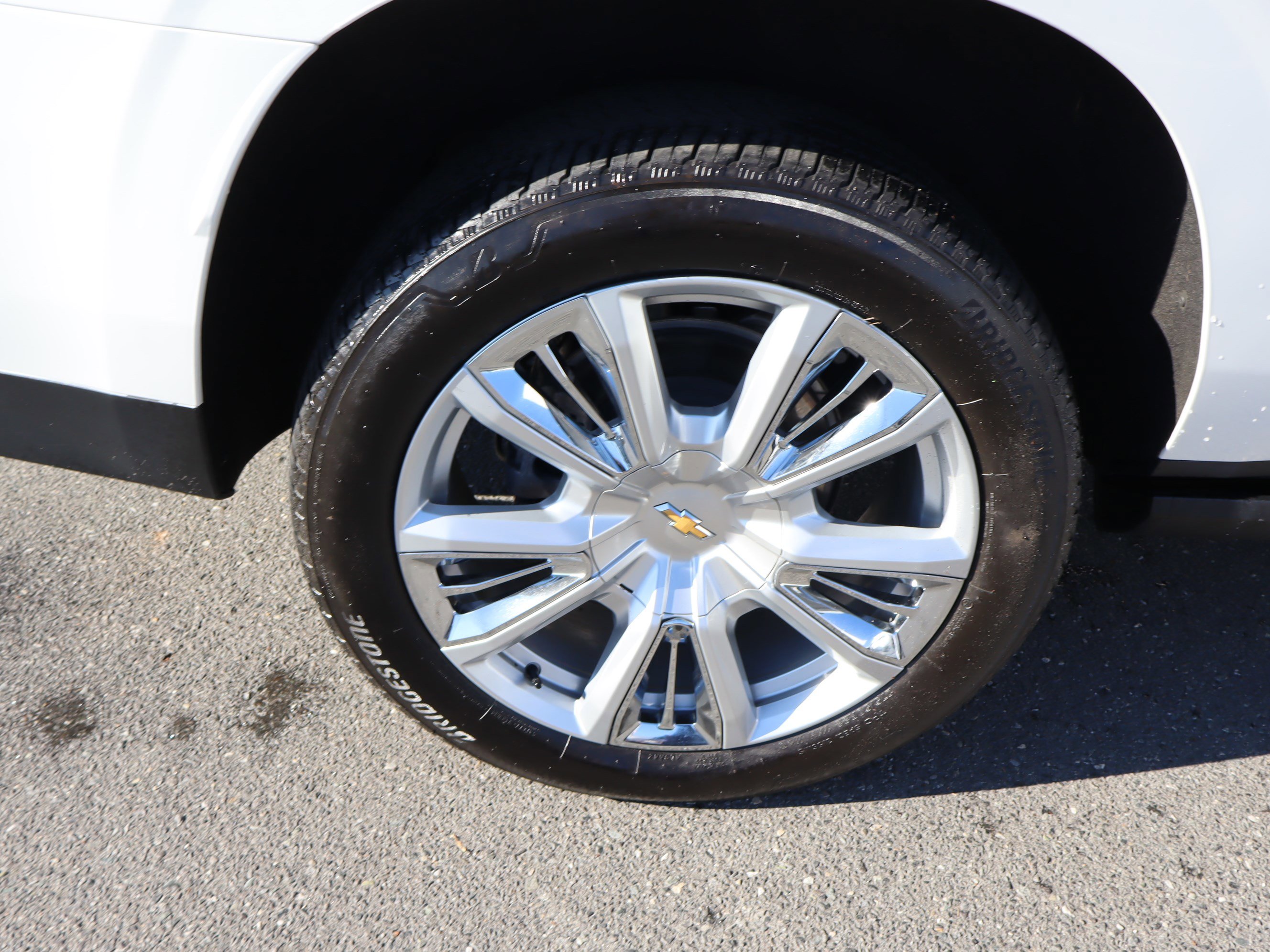 Certified 2024 Chevrolet Suburban High Country w/ Premium Package image 43