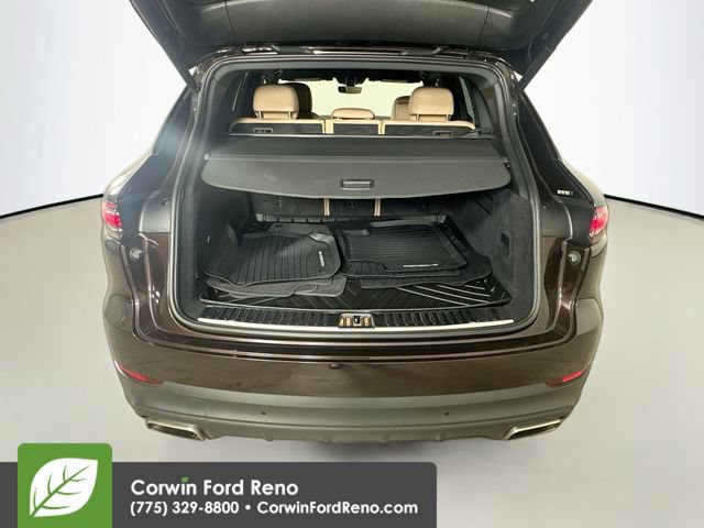 Used 2020 Porsche Cayenne AWD/4WD image 28