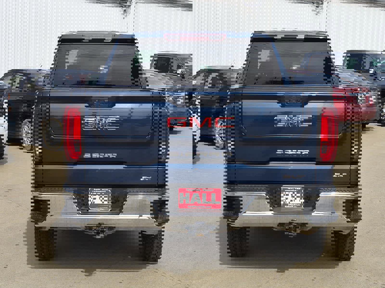 Certified 2022 GMC Sierra 1500 SLT w/ SLT Convenience Package image 5