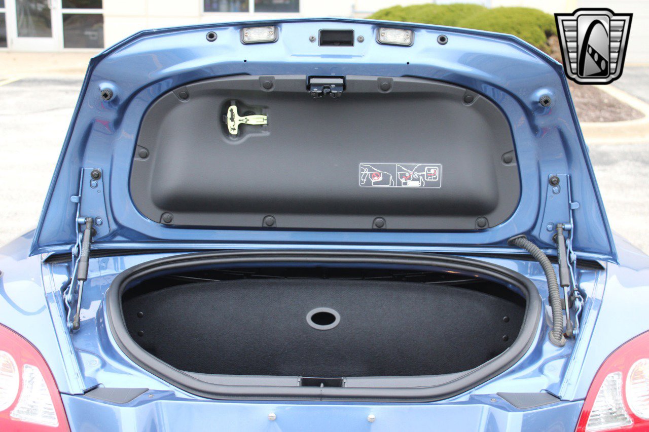 Used 2007 Chrysler Crossfire Limited image 23