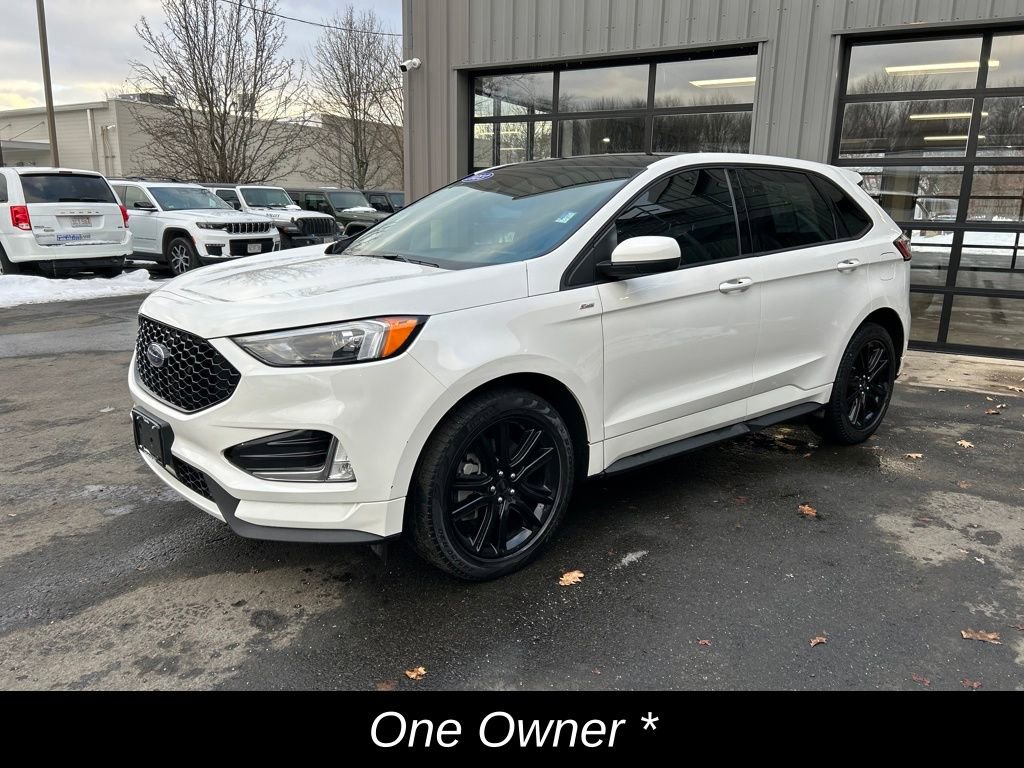 Used 2023 Ford Edge ST-Line w/ Class II Trailer Tow Package image 8