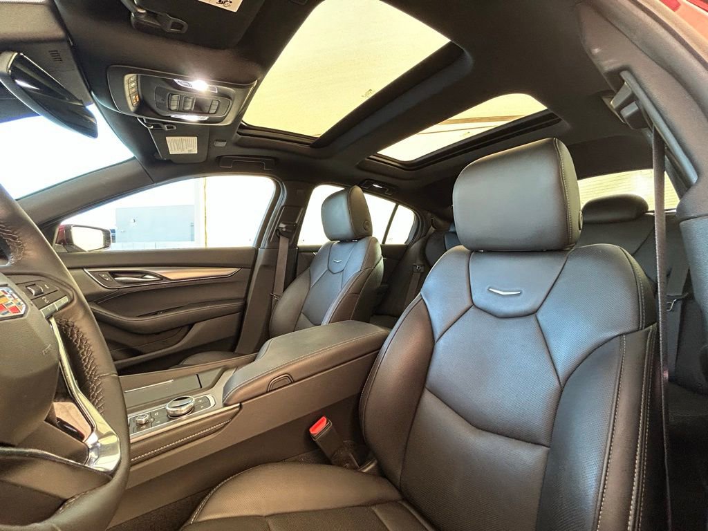 Used 2025 Cadillac CT5 Premium Luxury image 15