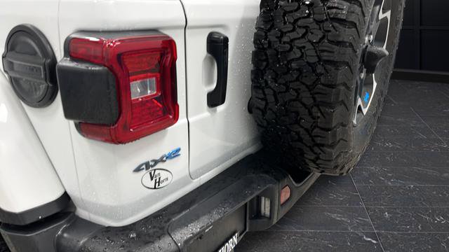Used 2023 Jeep Wrangler Unlimited Rubicon 4xe w/ Steel Bumper Group image 32