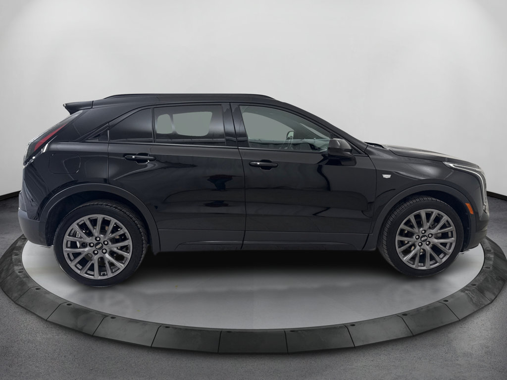 Used 2019 Cadillac XT4 Sport w/ Cold Weather Package AWD/4WD image 4