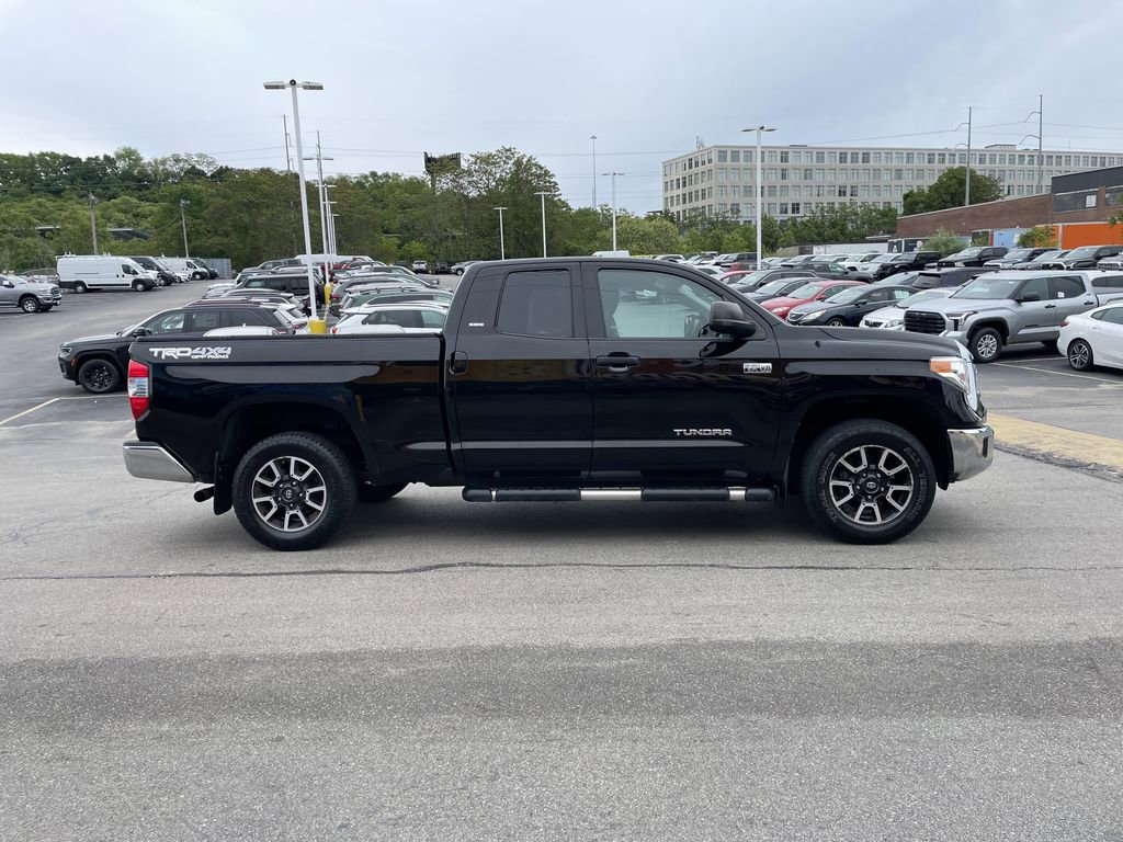 Used 2016 Toyota Tundra SR5 w/ TRD Off Road Package AWD/4WD image 5