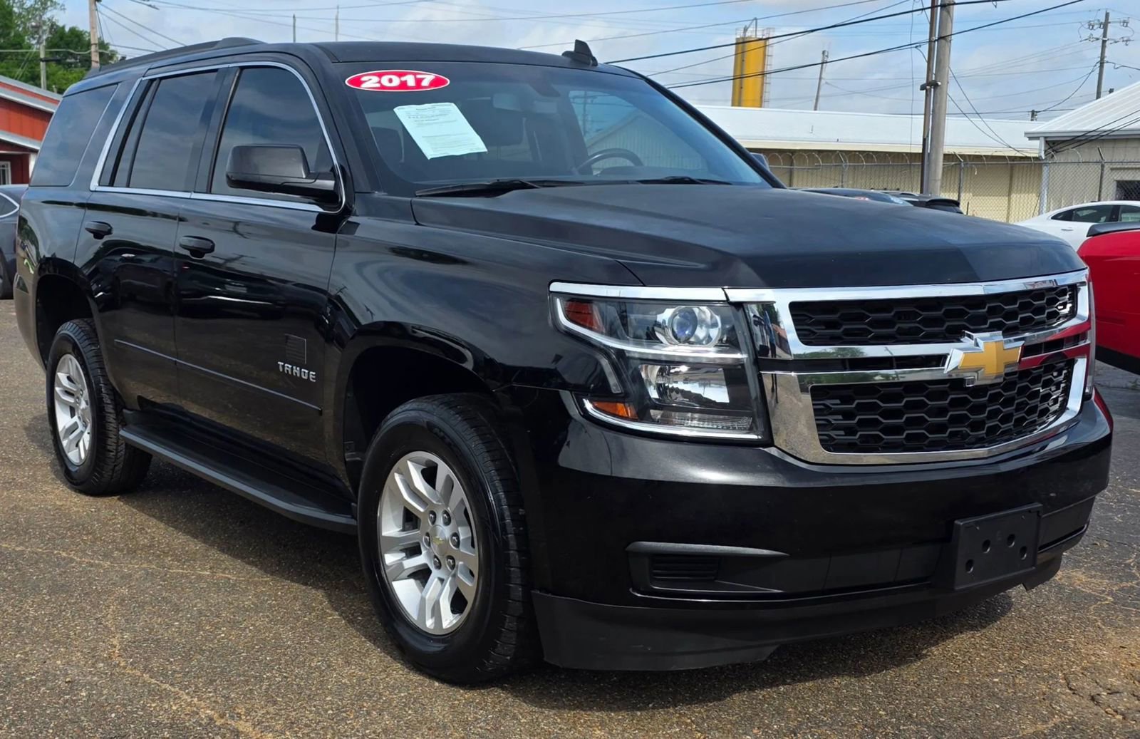 Used 2017 Chevrolet Tahoe LS RWD image 1