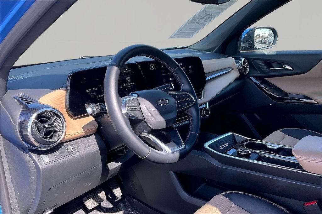 Used 2025 Chevrolet Equinox ACTIV w/ Safety and Technology Package image 20