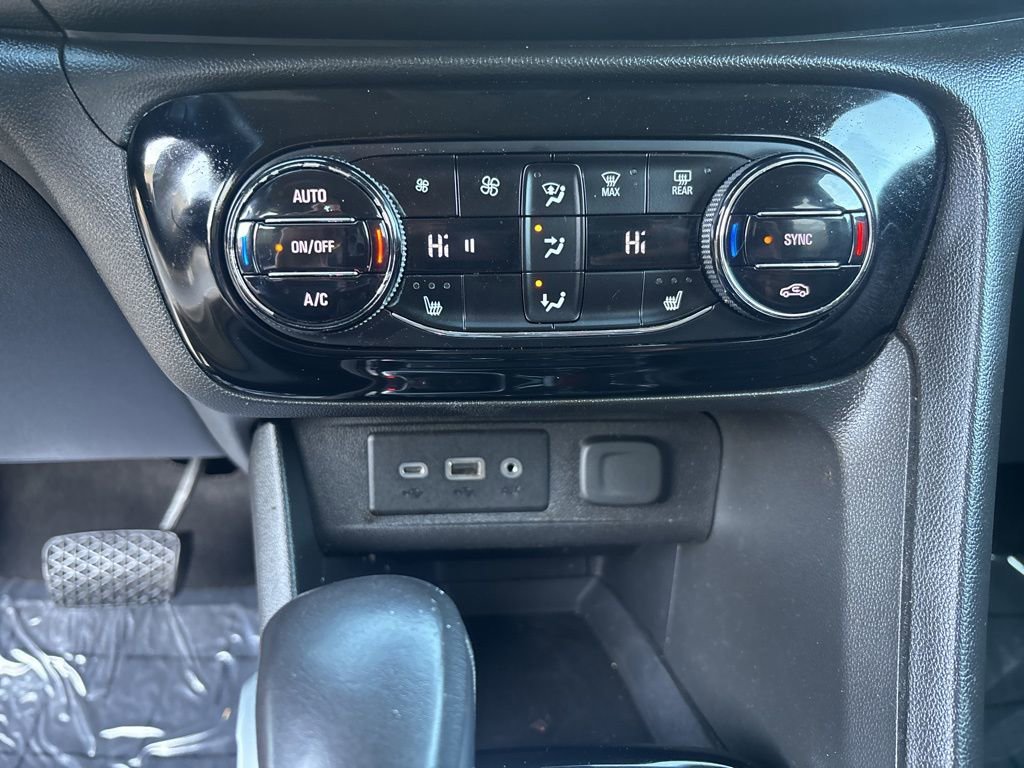 Used 2021 Buick Encore GX Select w/ Sport Touring Package image 31