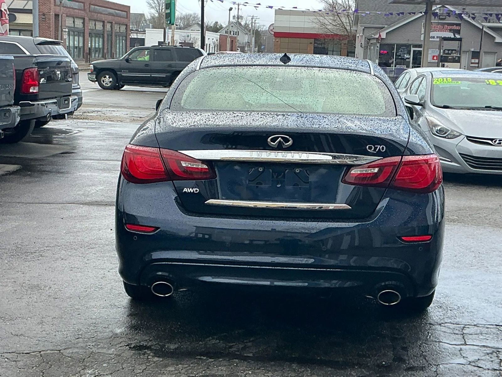 Used 2016 INFINITI Q70 3.7 w/ Technology Package AWD/4WD image 5