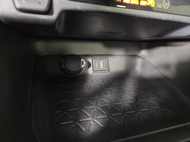 Used 2023 Toyota RAV4 XLE AWD/4WD image 25