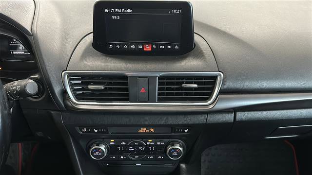 Used 2018 MAZDA MAZDA3 Grand Touring FWD image 15