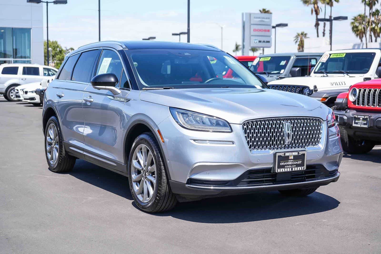 Used 2021 Lincoln Corsair FWD w/ Premium Package image 3