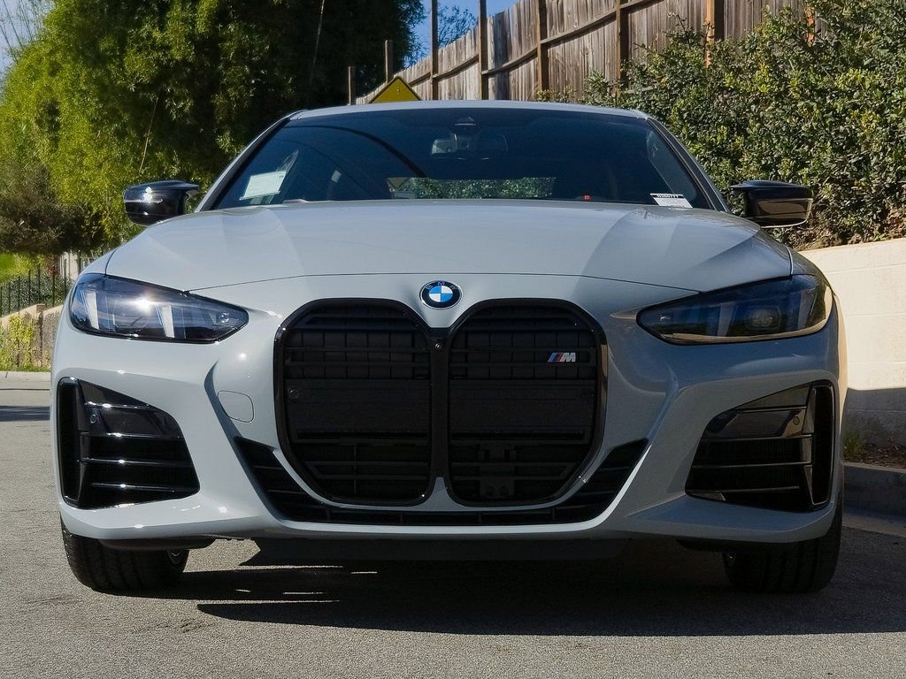 New 2026 BMW 440i xDrive Coupe w/ Premium Package image 3