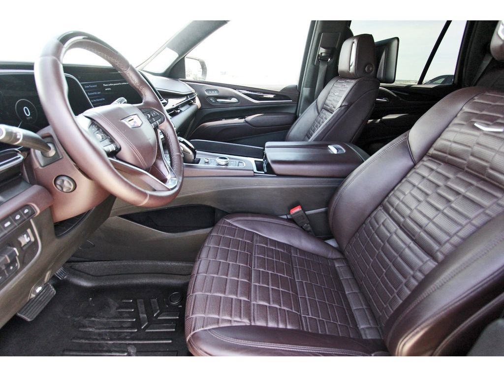 Used 2021 Cadillac Escalade Sport Platinum AWD/4WD image 6