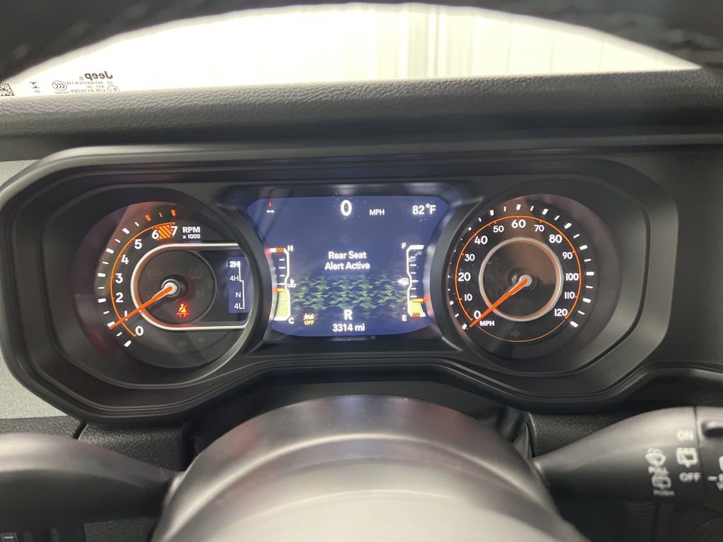 Used 2025 Jeep Wrangler Unlimited Sport AWD/4WD image 23