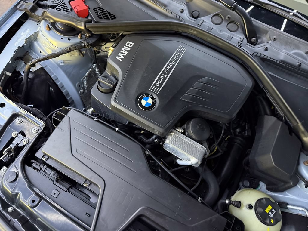 Used 2015 BMW 328i xDrive Sedan AWD/4WD image 29
