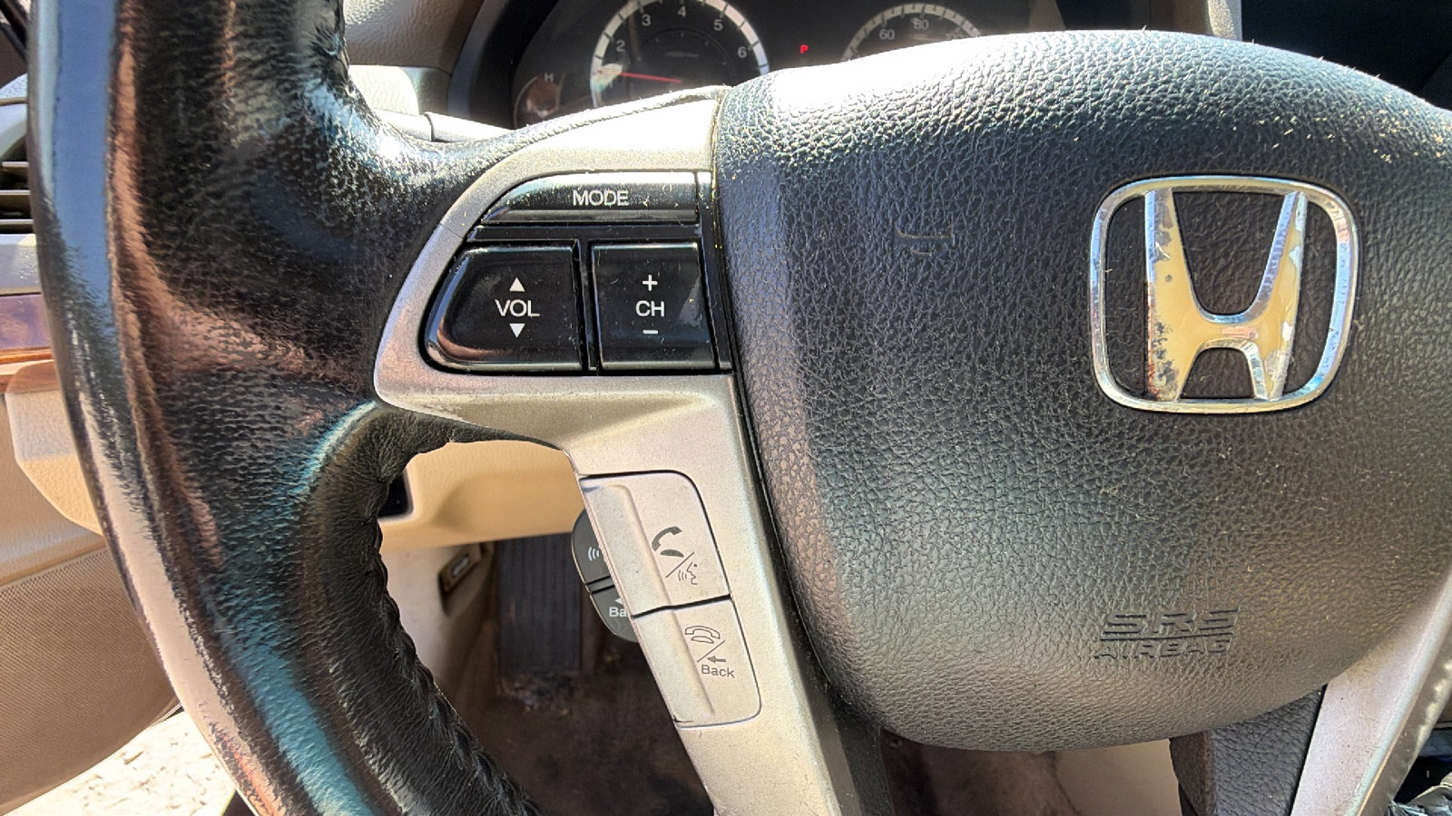 Used 2010 Honda Accord EX-L image 16