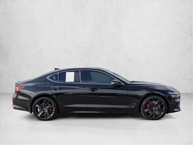 Used 2022 Genesis G70 3.3T RWD image 4