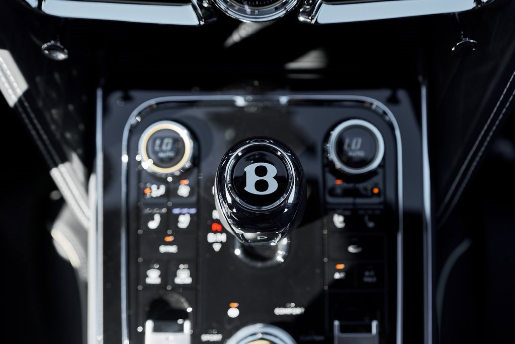 Used 2024 Bentley Flying Spur S V8 image 61
