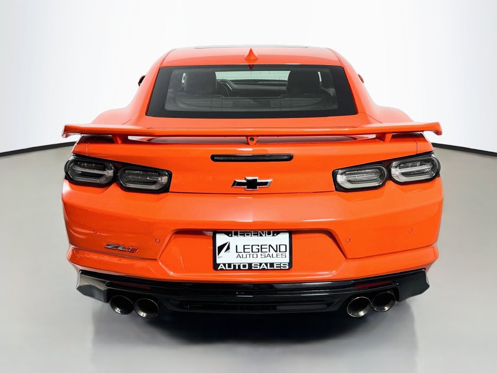 Used 2019 Chevrolet Camaro ZL1 RWD image 8