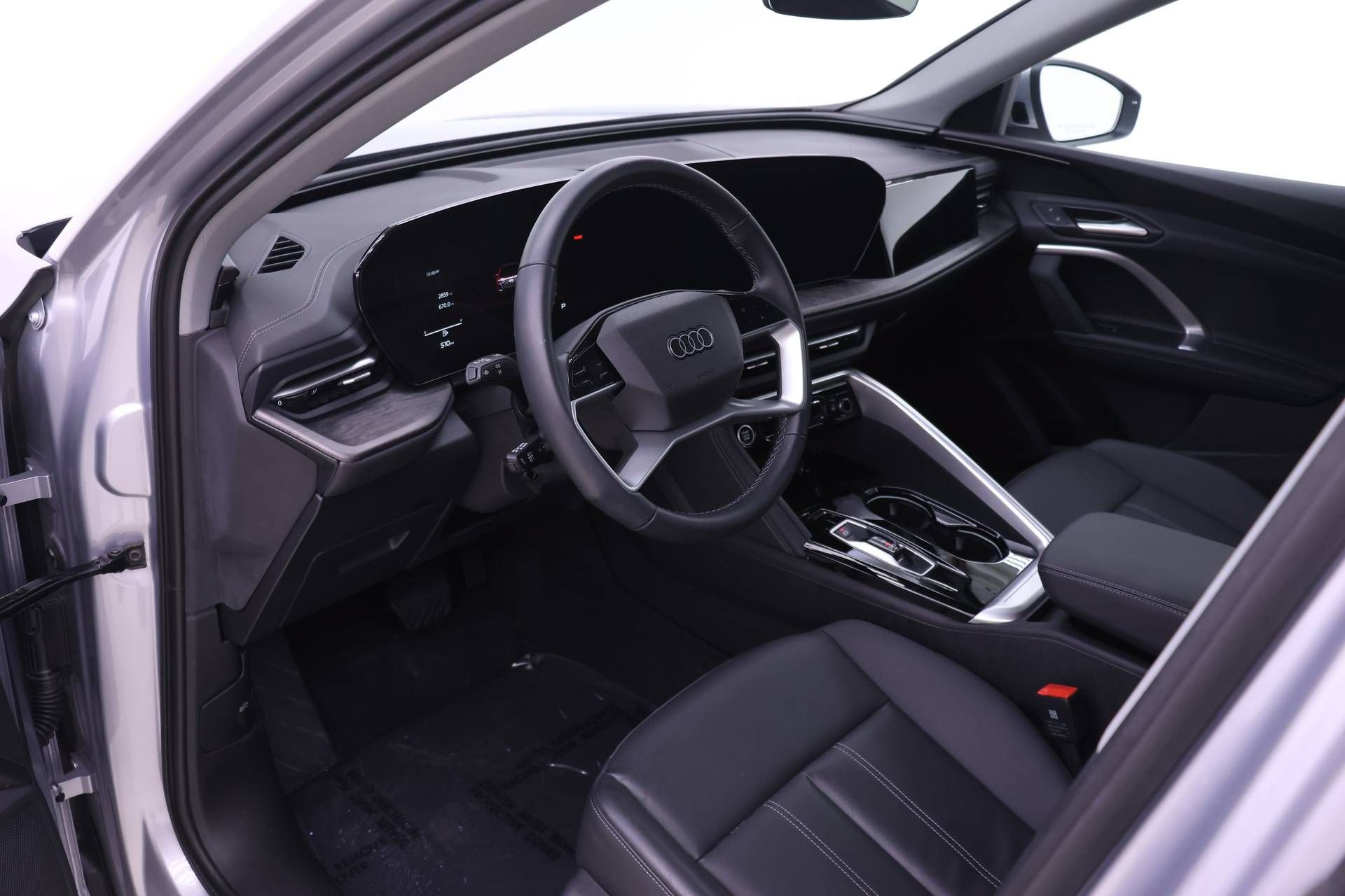 Certified 2025 Audi Q5 Premium AWD/4WD image 6