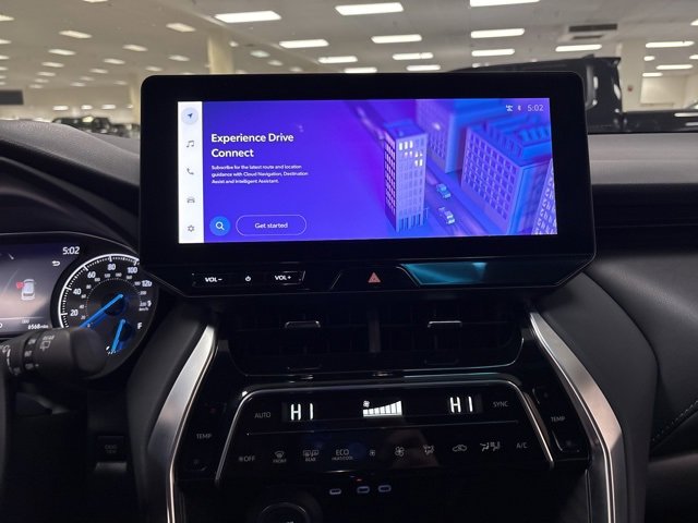 Certified 2024 Toyota Venza XLE image 19