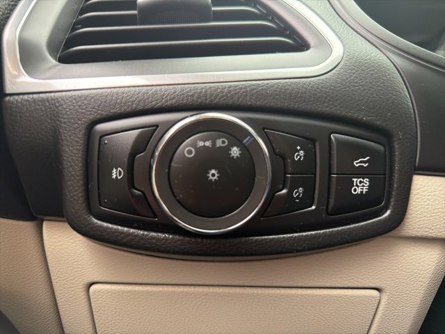 Certified 2024 Ford Edge Titanium image 18