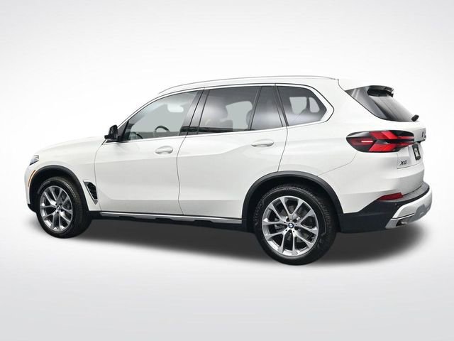New 2026 BMW X5 sDrive40i w/ Premium Package image 7