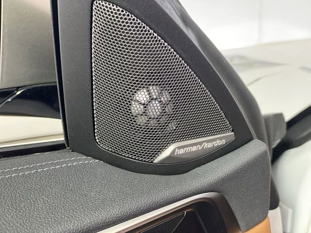 Used 2022 BMW M440i Convertible image 31