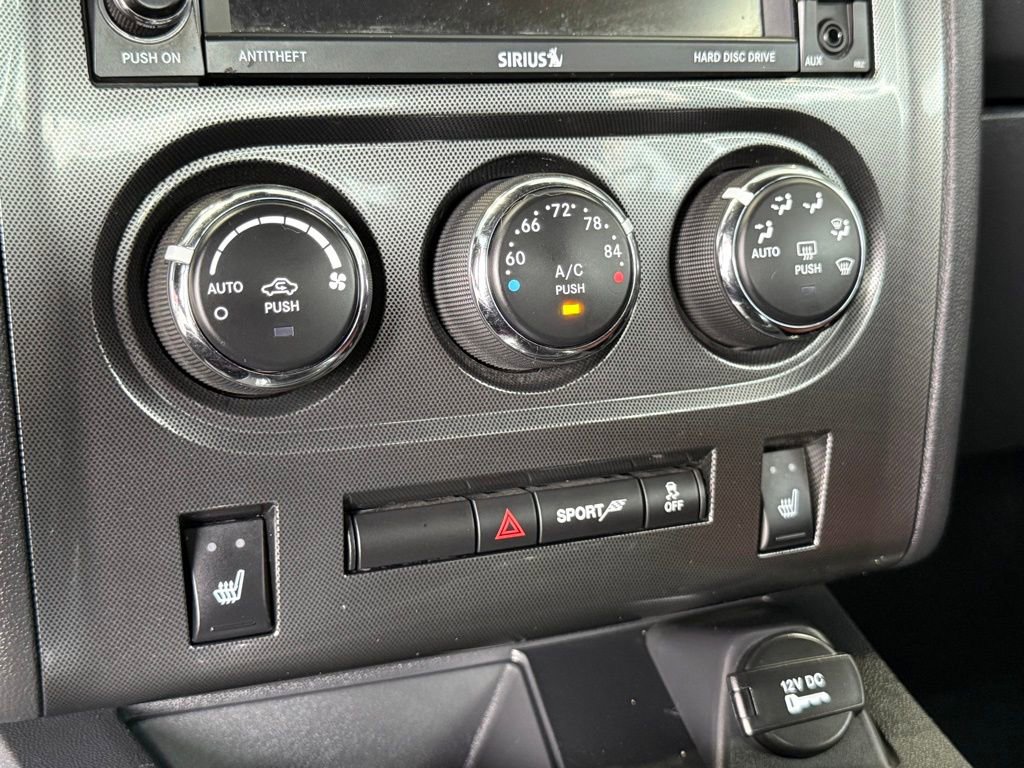 Used 2014 Dodge Challenger SXT Plus image 28