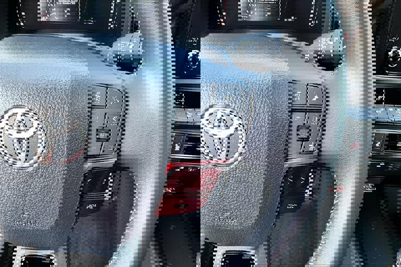 Certified 2025 Toyota Camry SE image 24