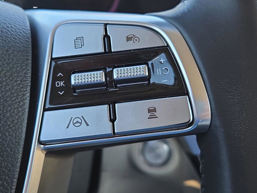 Used 2023 Kia Telluride EX w/ EX Captain's Chair Package image 33