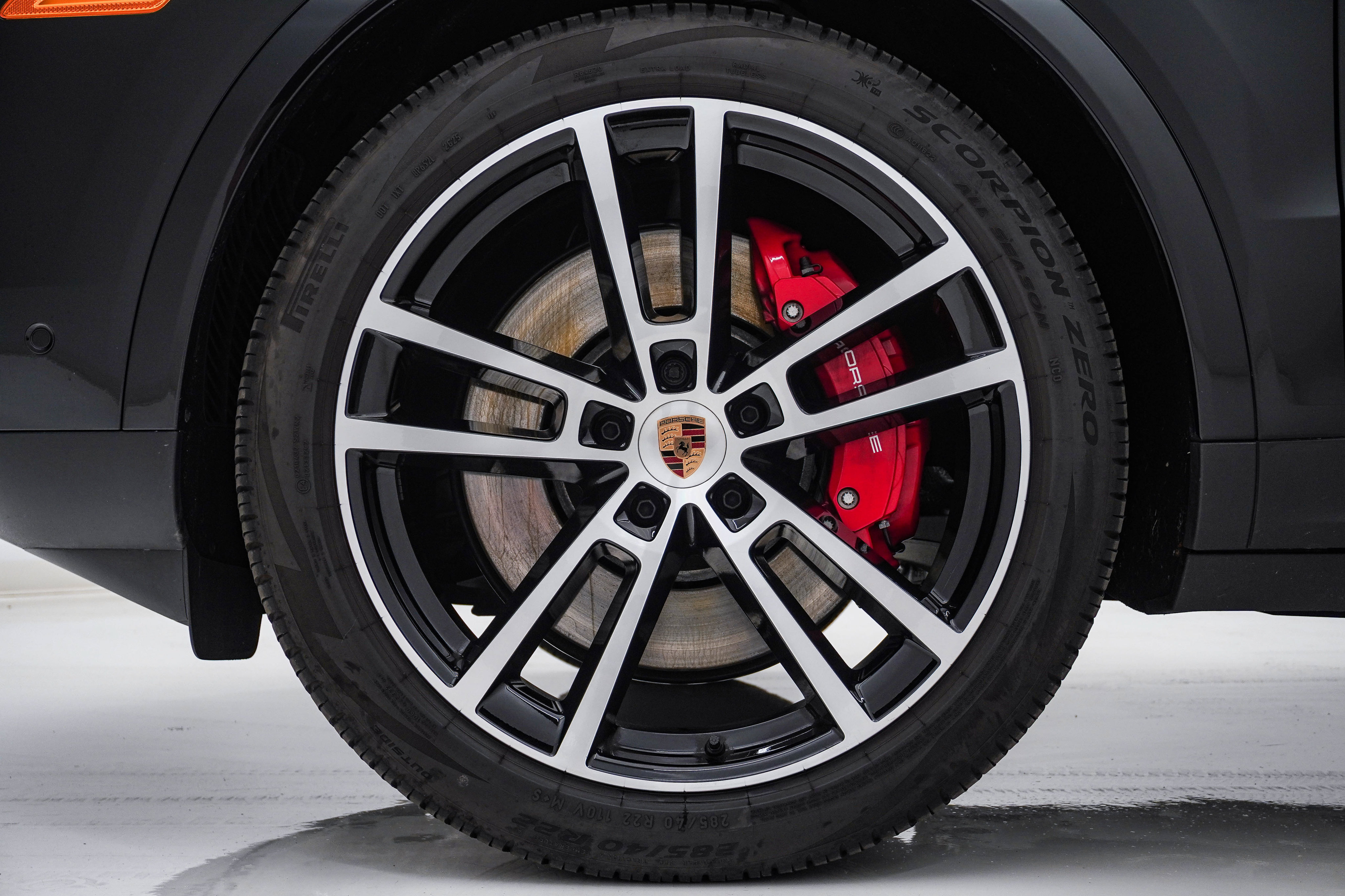 Certified 2026 Porsche Cayenne S AWD/4WD image 13