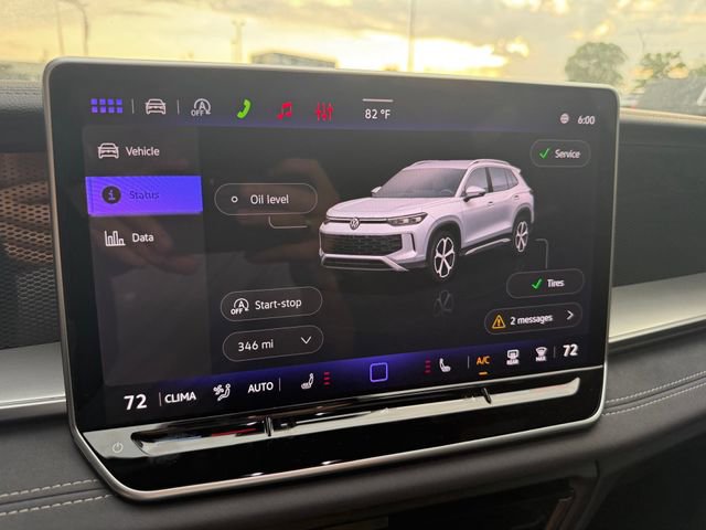 New 2026 Volkswagen Tiguan SE R-Line FWD image 12