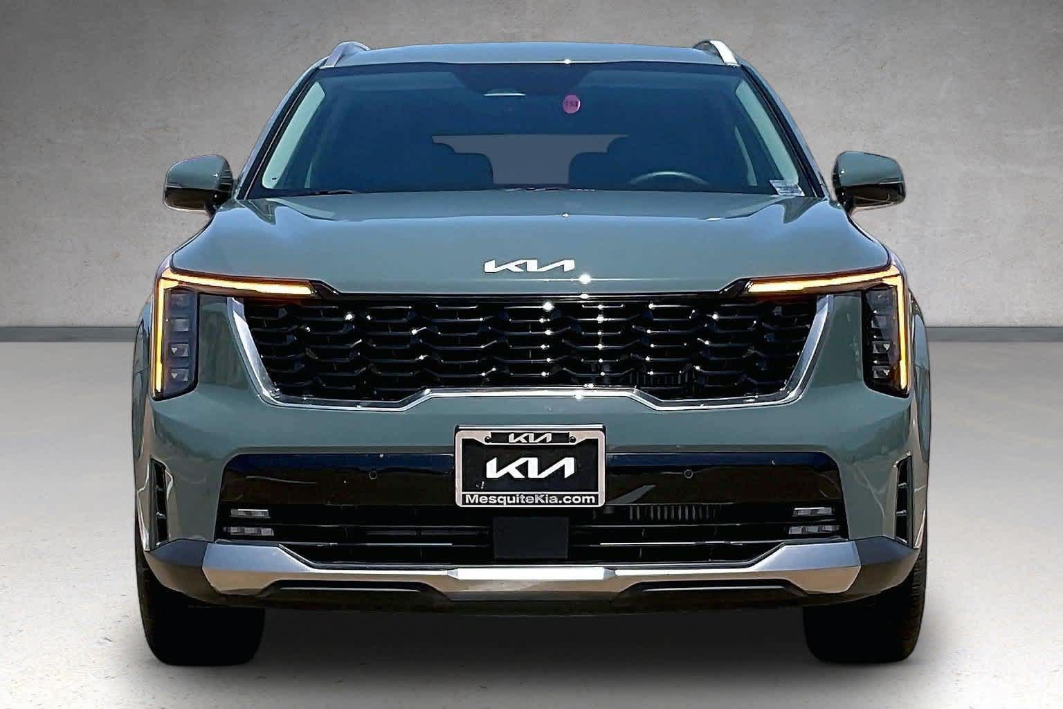 Certified 2025 Kia Sorento EX AWD/4WD image 6