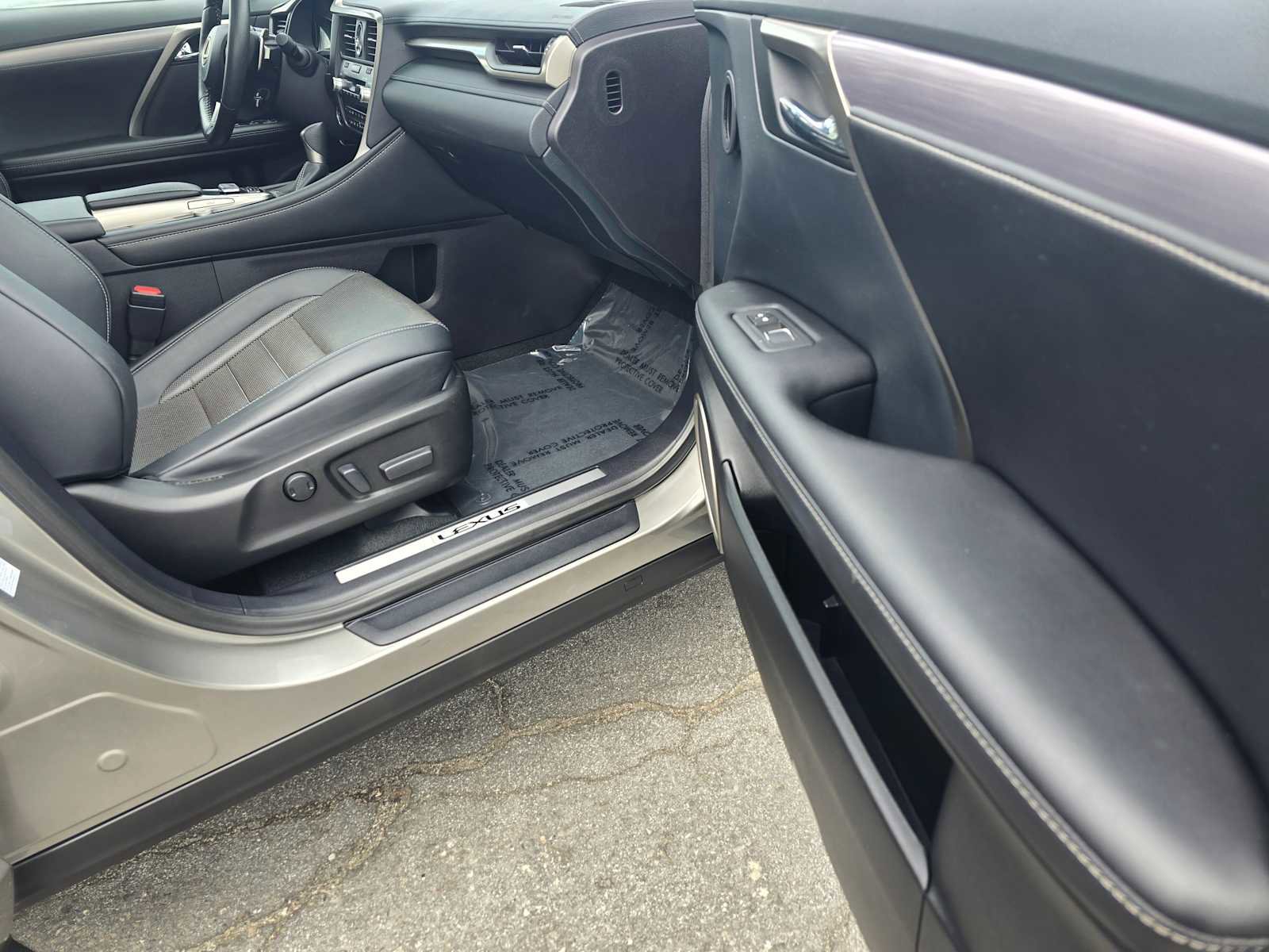 Used 2017 Lexus RX 450h F Sport image 10