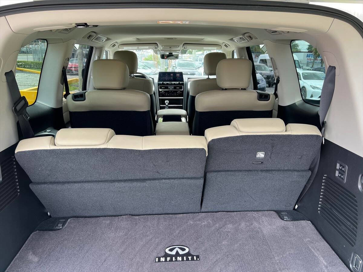 Used 2023 INFINITI QX80 Premium Select w/ All-Season Package image 11